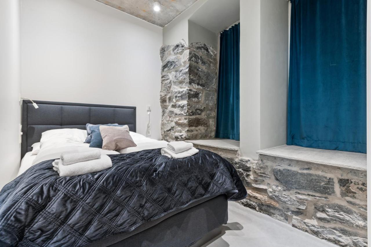 Two-Bedroom Apartment,1056026257:JPEG