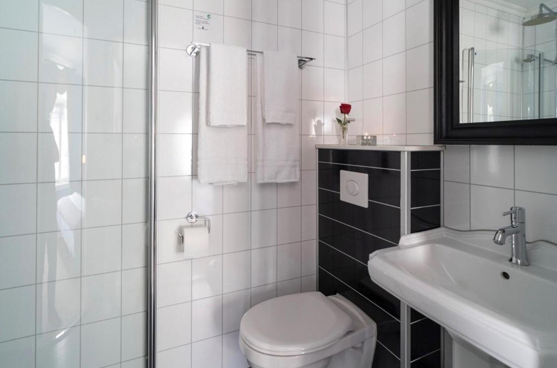 Single Room,1112263935:JPEG