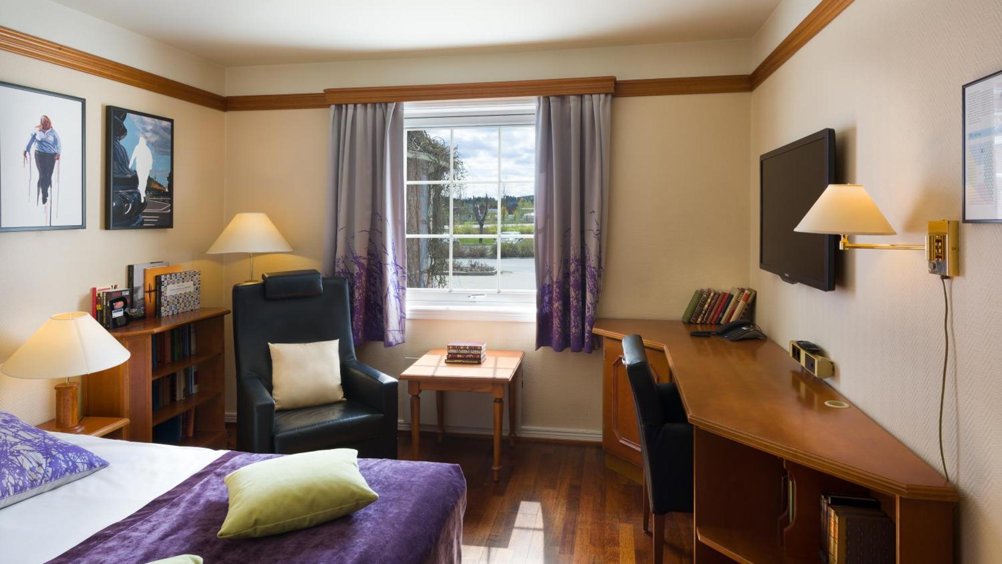 Compact Double Room