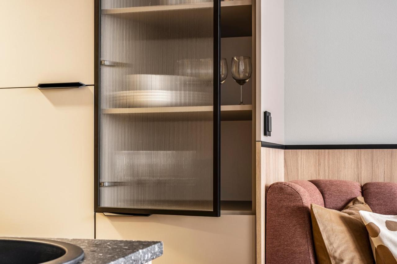 One-Bedroom Apartment,1542550696:JPEG