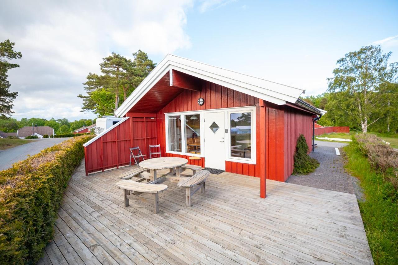 Two-Bedroom Cottage,1324130650:JPEG