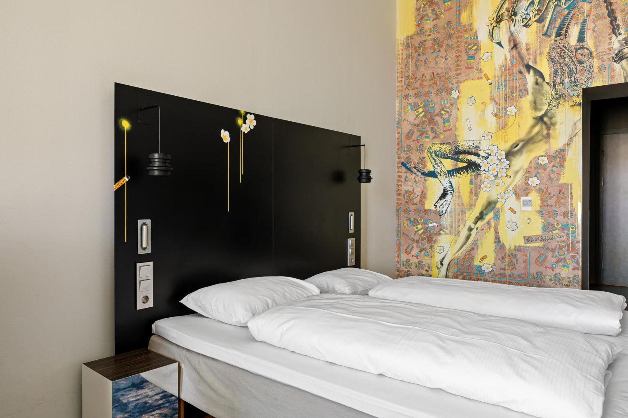 Superior Double or Twin Room,1434143788:JPEG