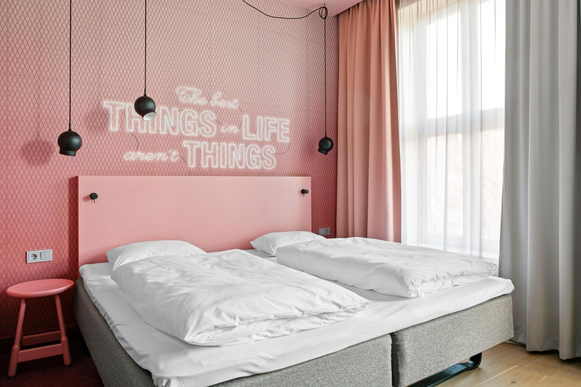 Standard Double or Twin Room,709496113:JPEG