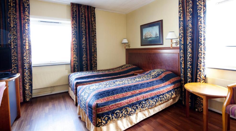 Compact Twin,1742652533:JPEG