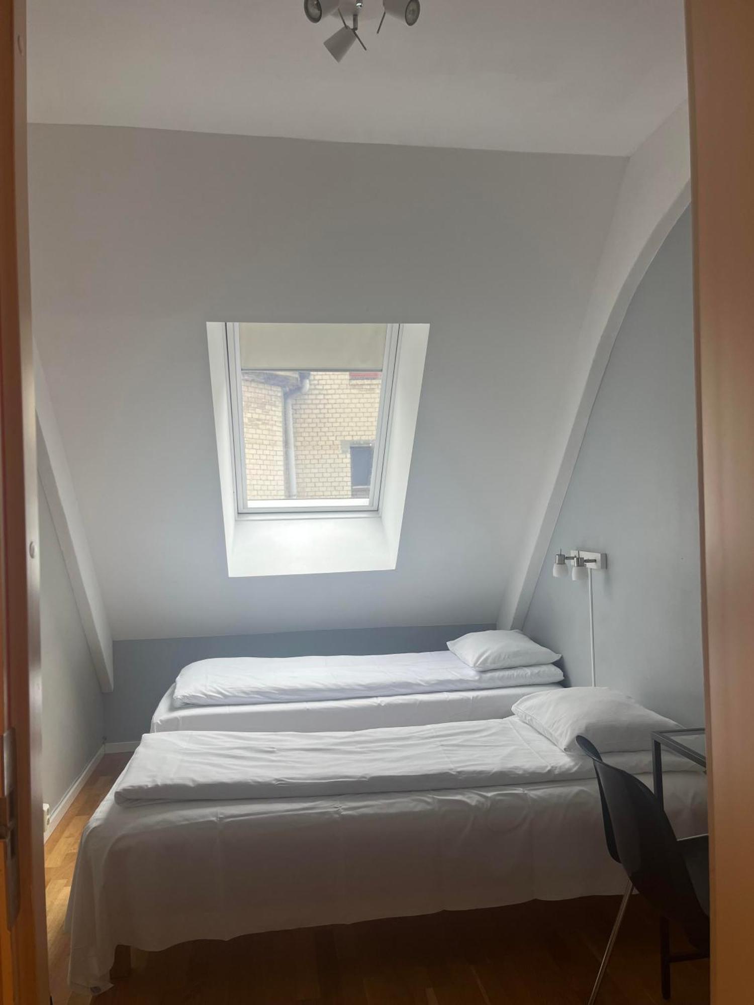 Twin Room,1319350003:JPEG