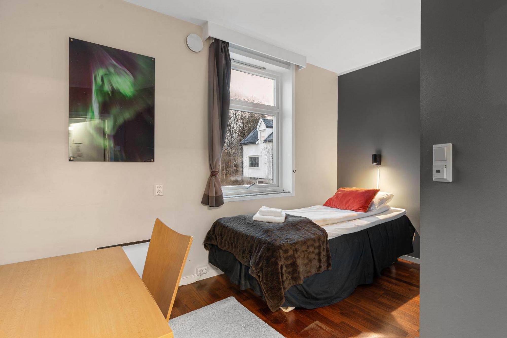 Single Room,1542595459:JPEG
