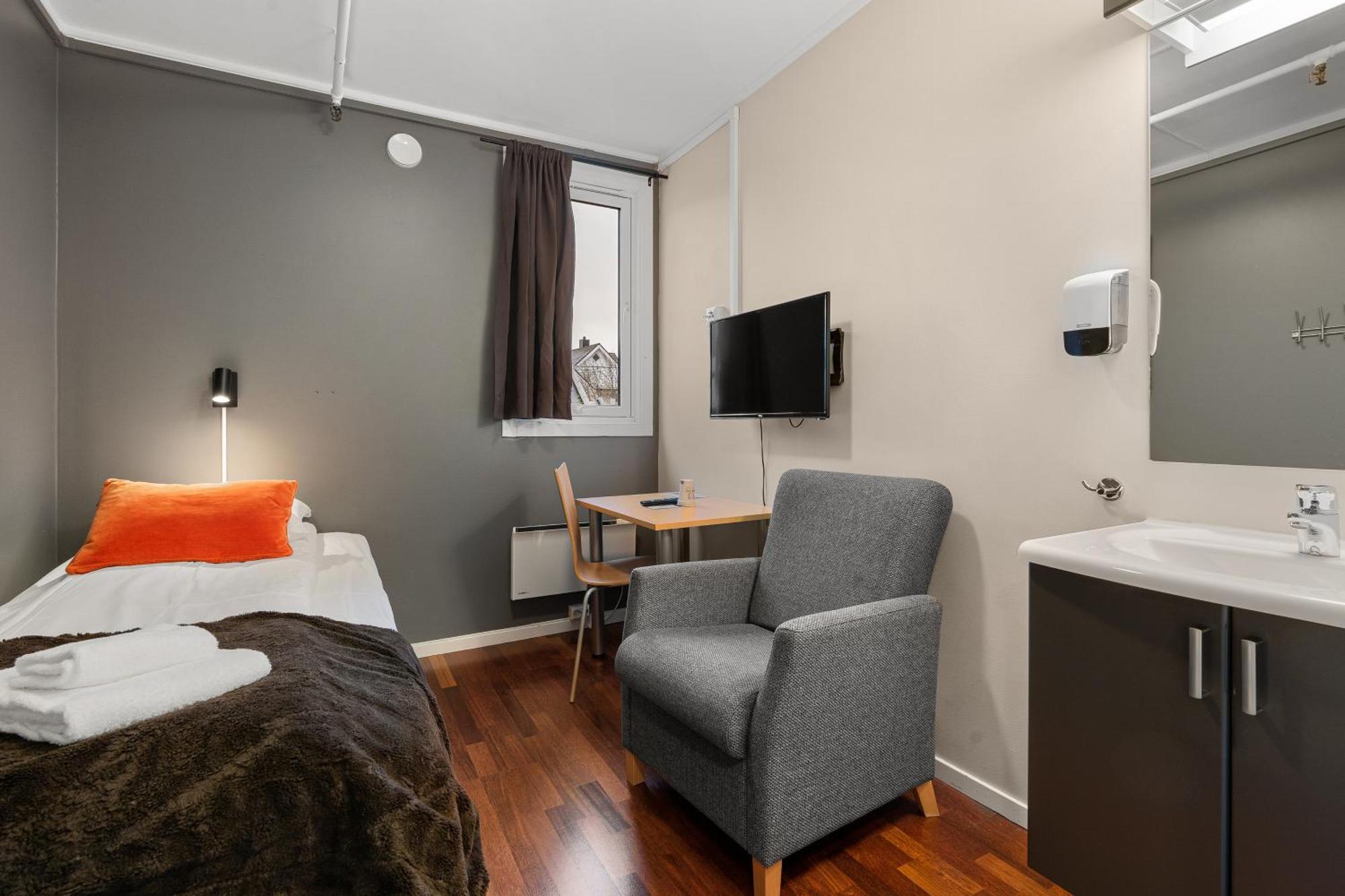 Single Room,1542595492:JPEG