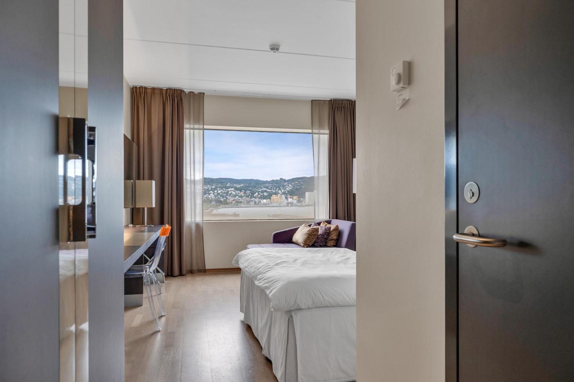 Superior Double or Twin Room,1588123845:JPEG