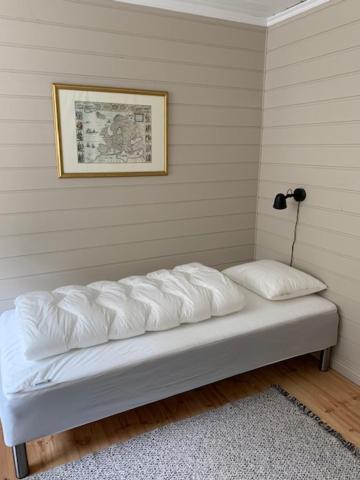 Two-Bedroom Apartment,1586920633:JPEG