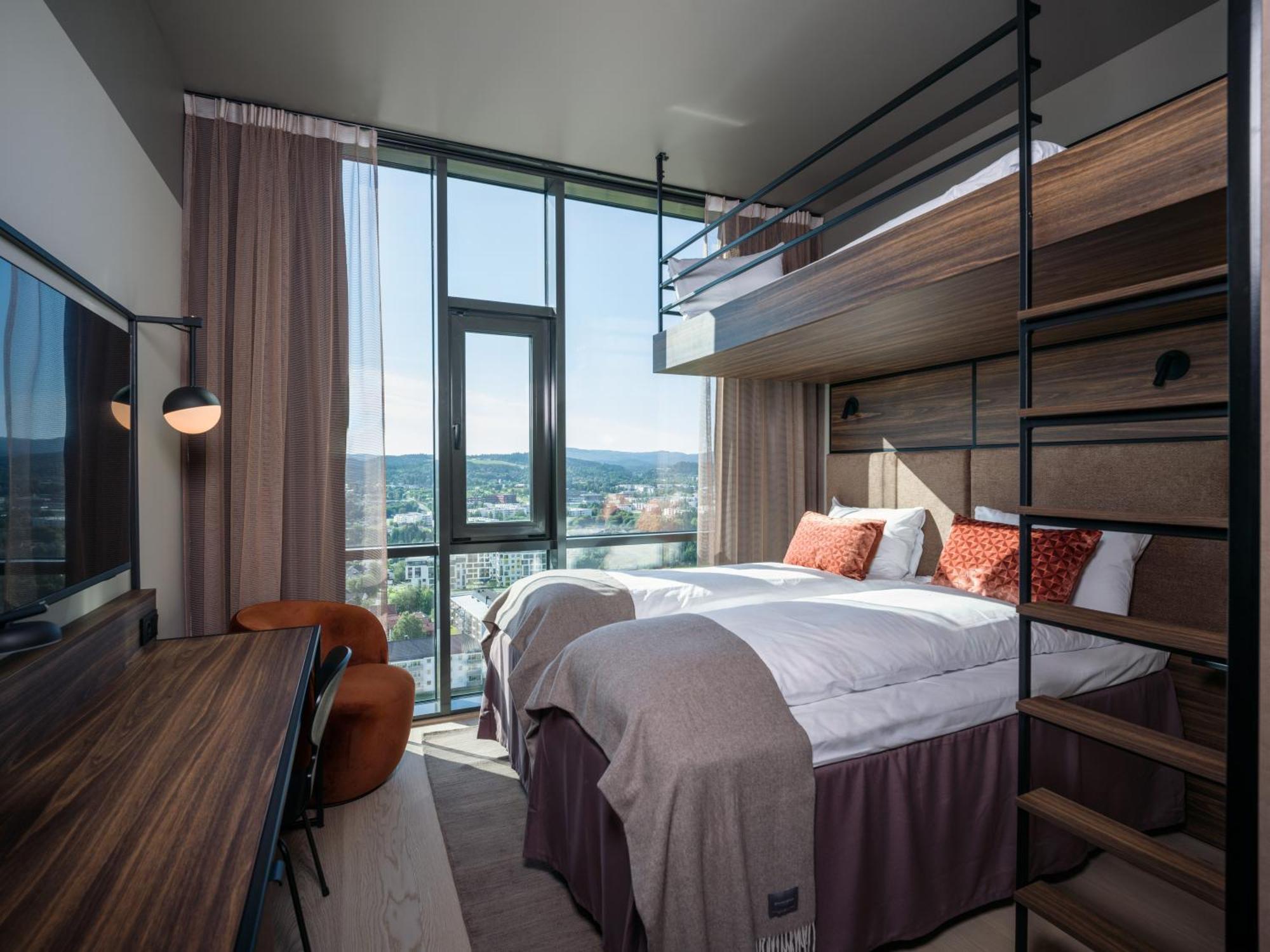 Family Room,1706631572:JPEG