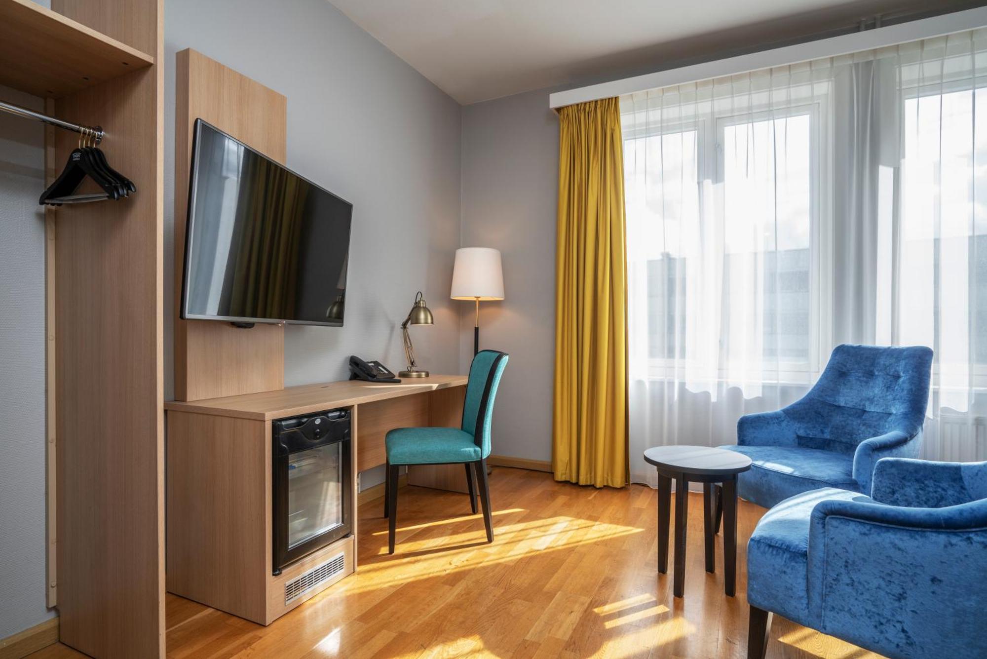 Standard Family Room,1613664354:JPEG