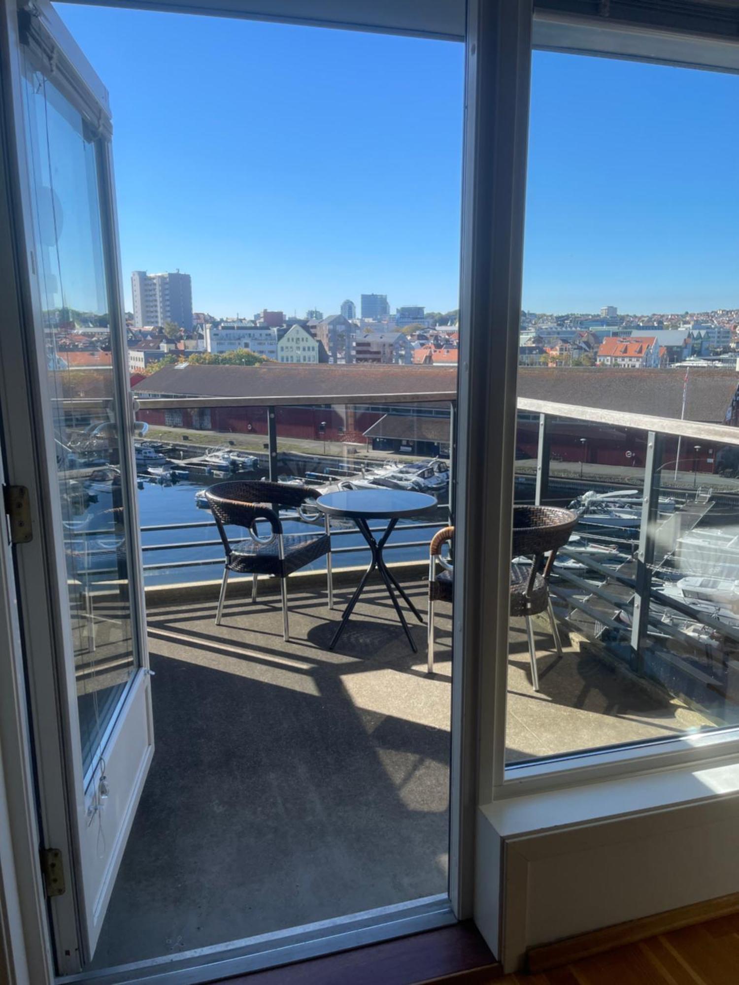 One-Bedroom Apartment,1618834688:JPEG