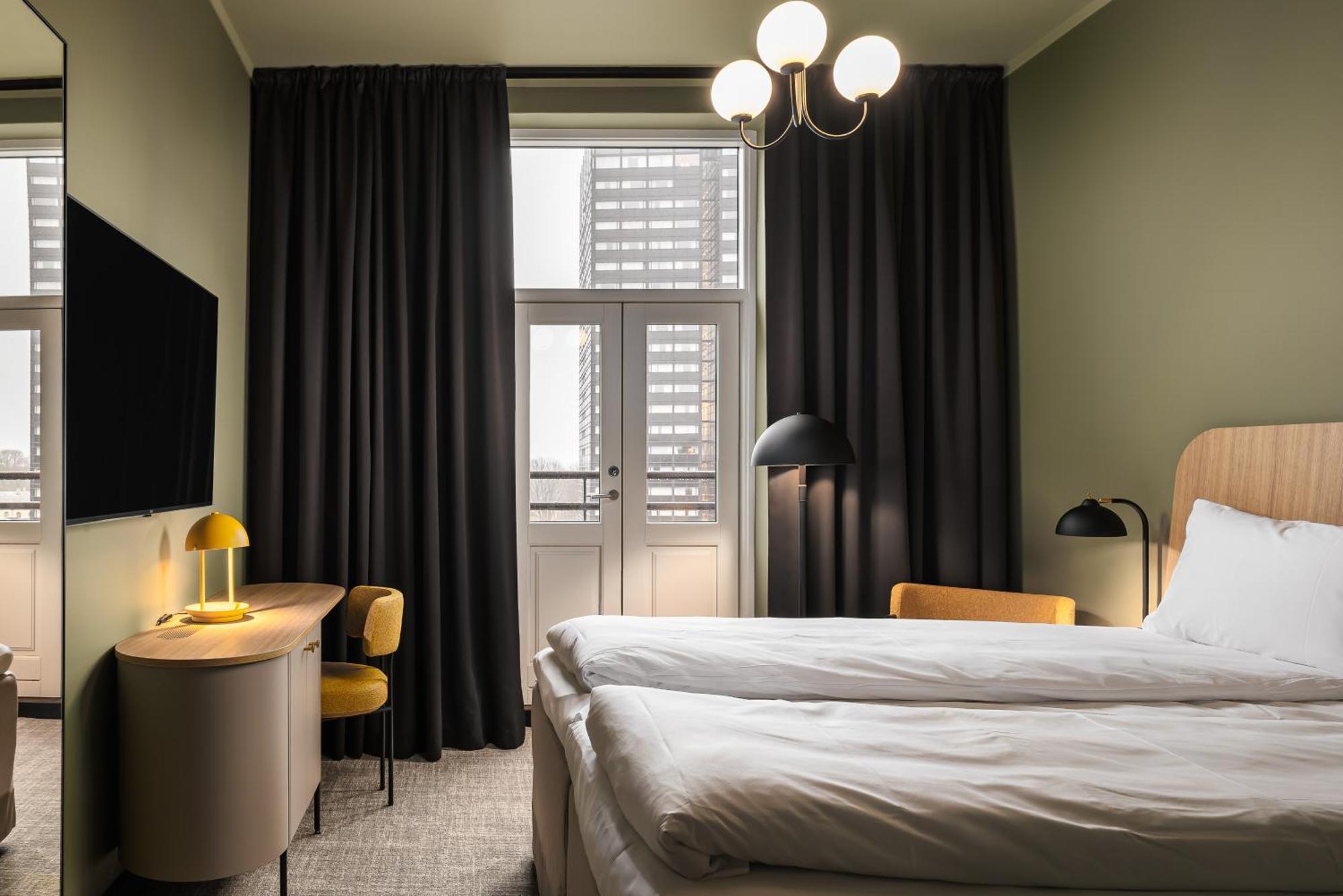 Queen Room,1648892830:JPEG