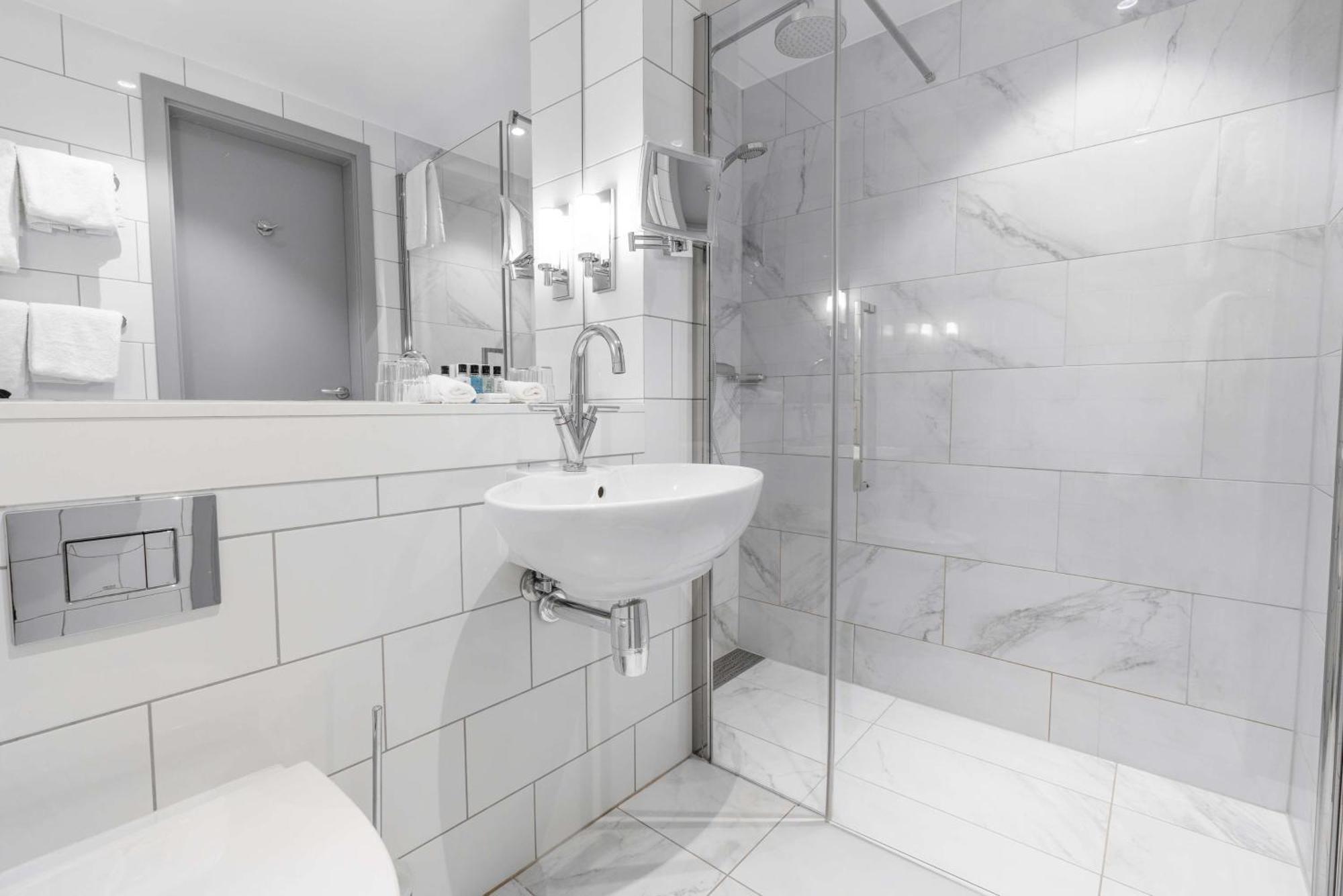 Grand Petite King,1668046883:JPEG