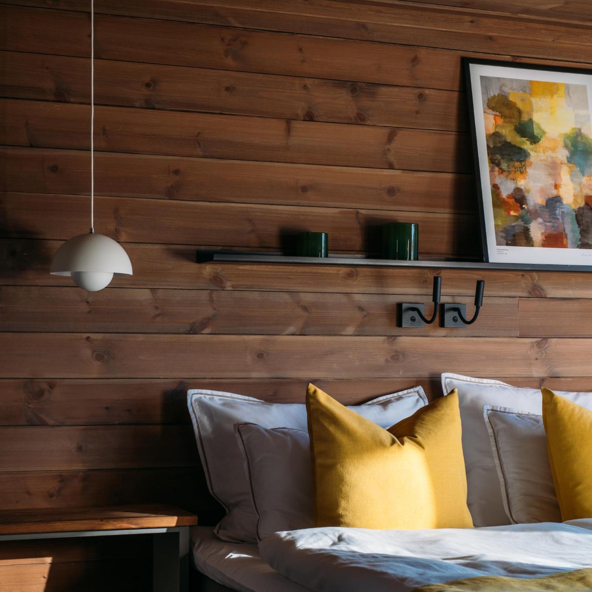 Suite,1679574691:JPEG