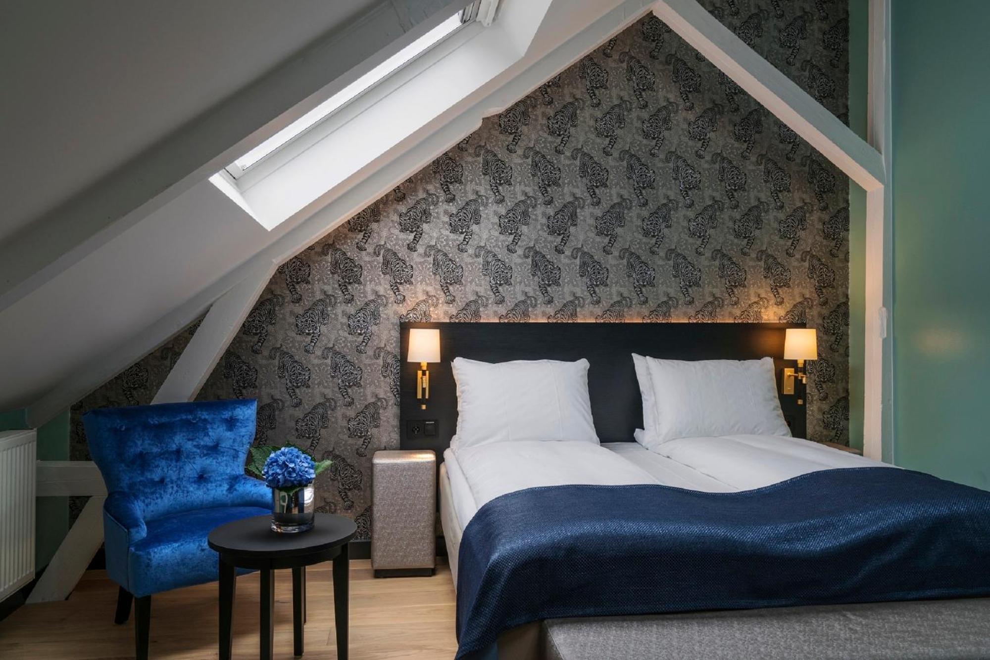 Junior Suite,1231624952:JPEG