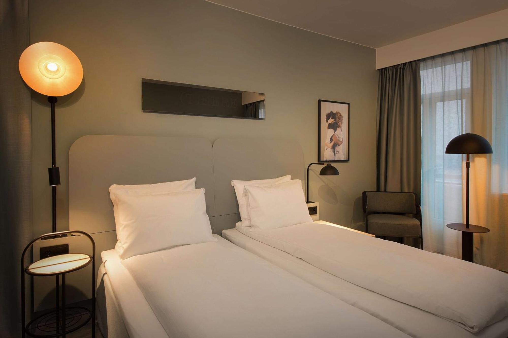 Standard Twin Room,1722907190:JPEG