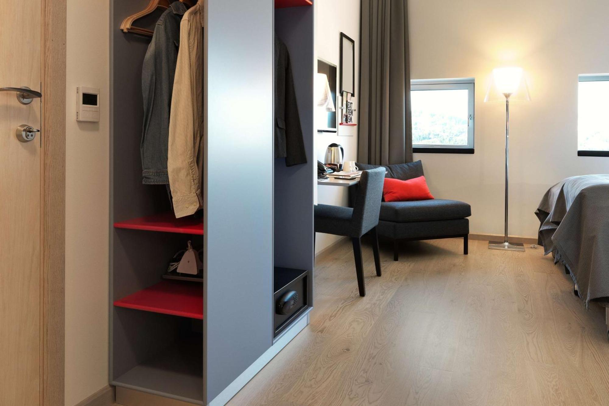 Superior Twin Room,1756542685:JPEG