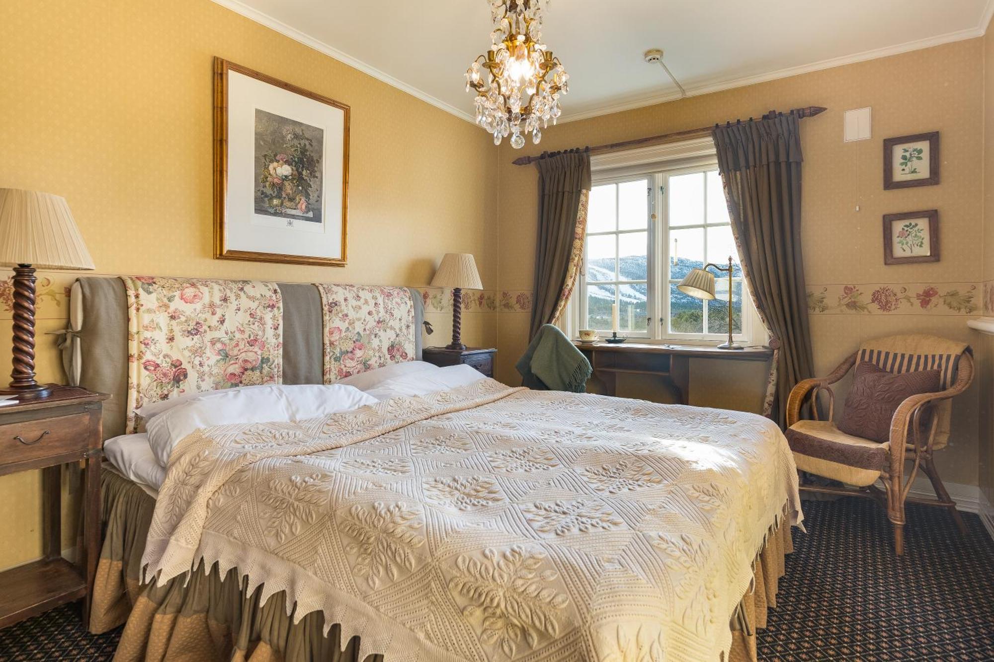 Deluxe King Room,1756691187:JPEG