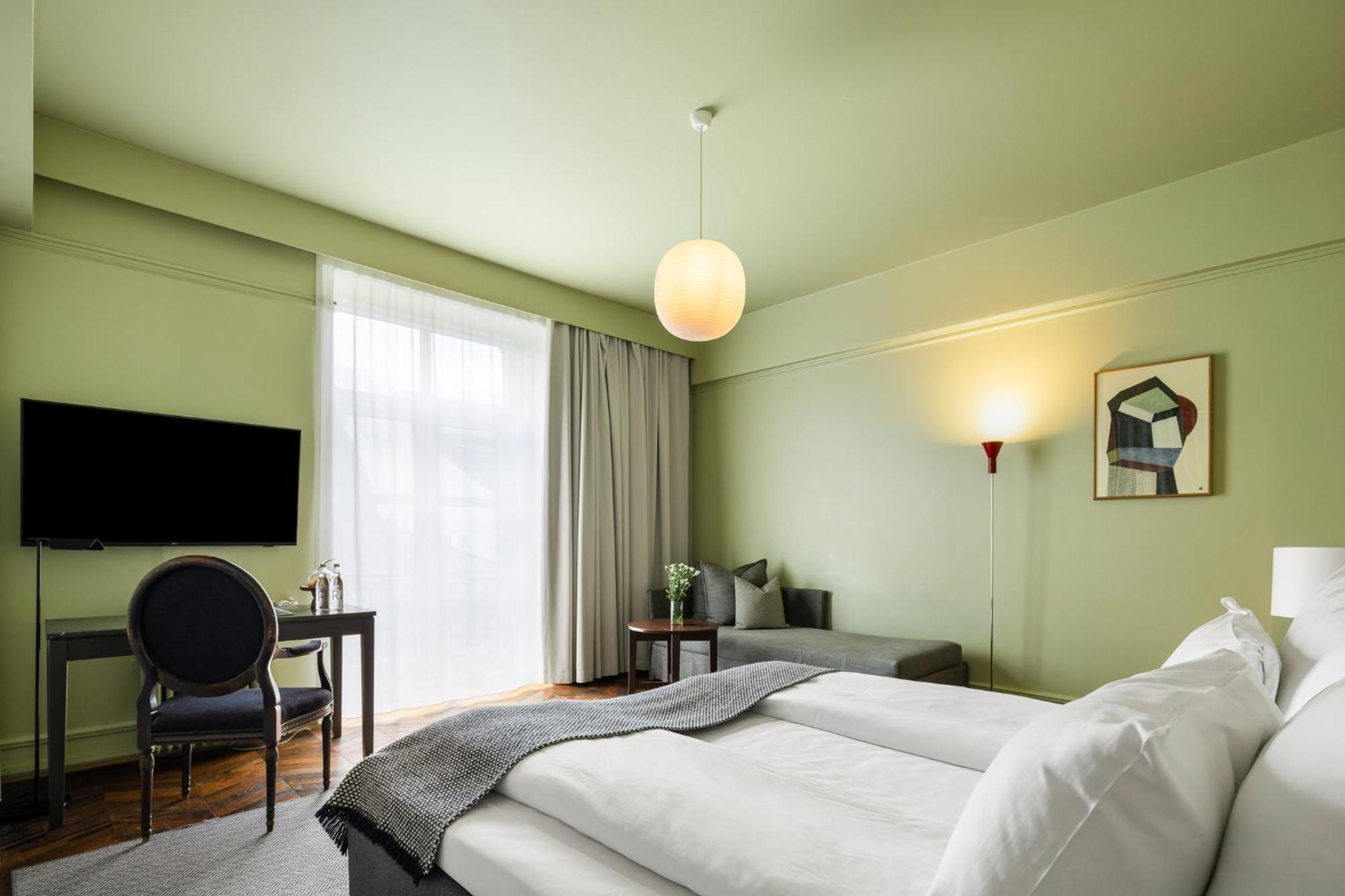 Superior King Room,1758297534:JPEG