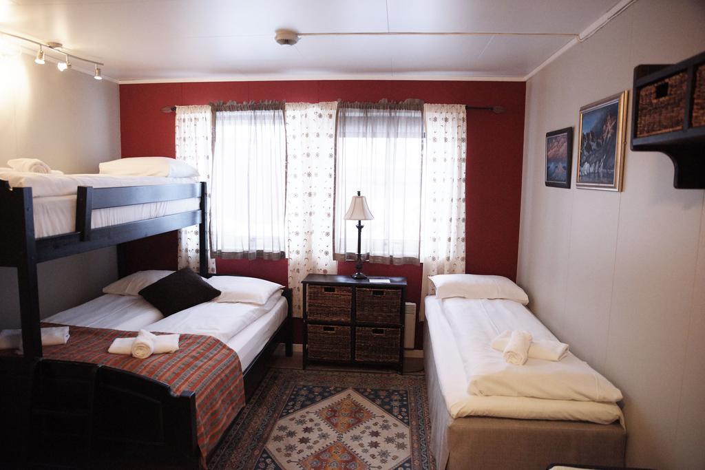 Chambre Familiale avec Salle de Bains Privative