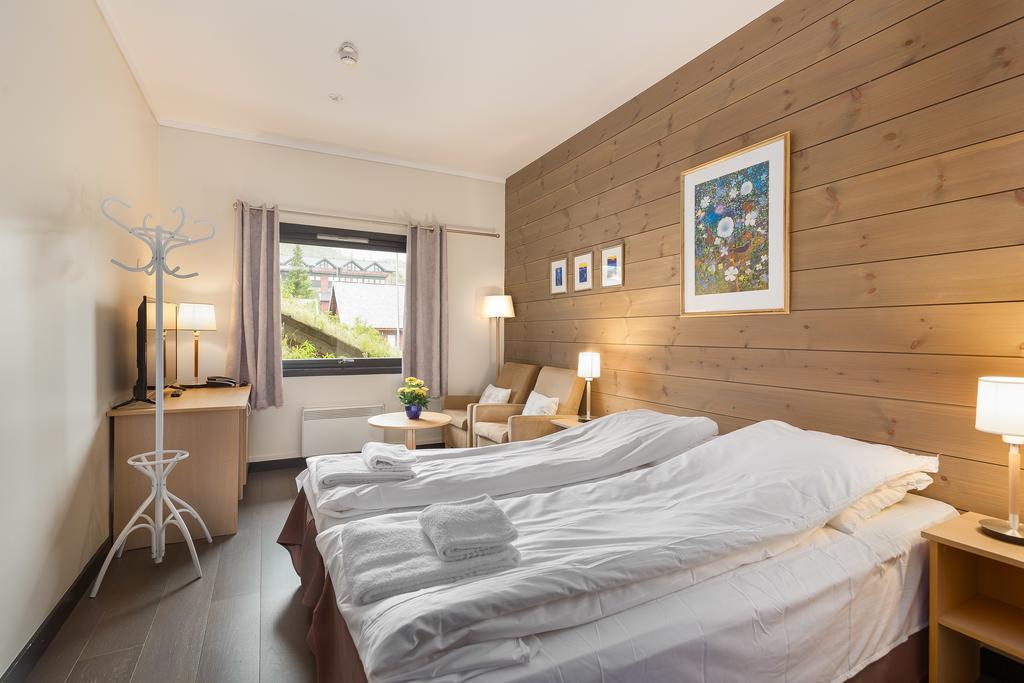 Standard Double or Twin Room,125354226:JPEG