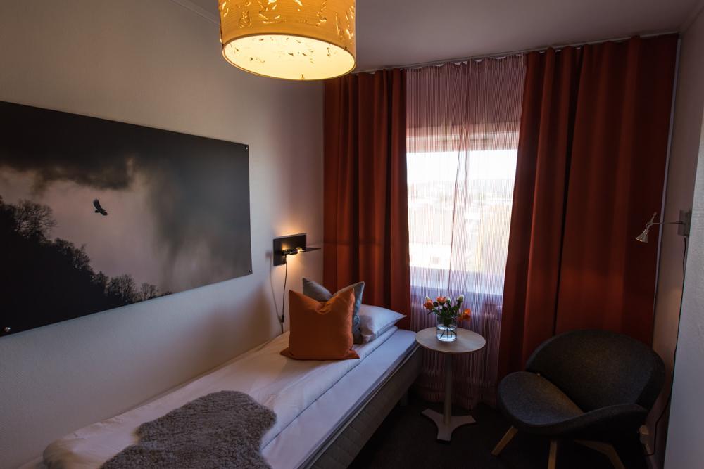 Single Room,917590390:JPEG