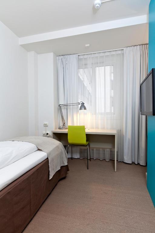 Standard Single Room,215422508:JPEG