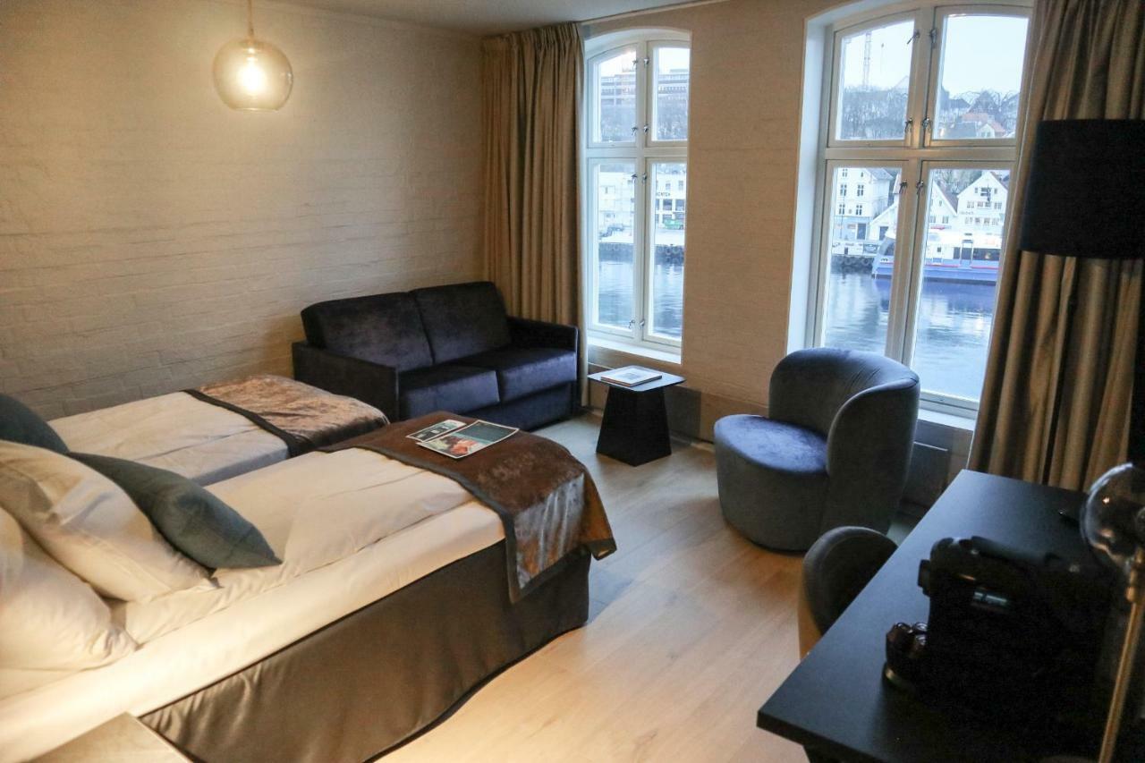 Superior Double or Twin Room,828127589:JPEG