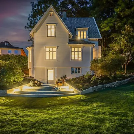 Villa Bergen. Historic Luxury Near The City Centre-3