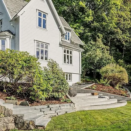 Villa Bergen. Historic Luxury Near The City Centre-2