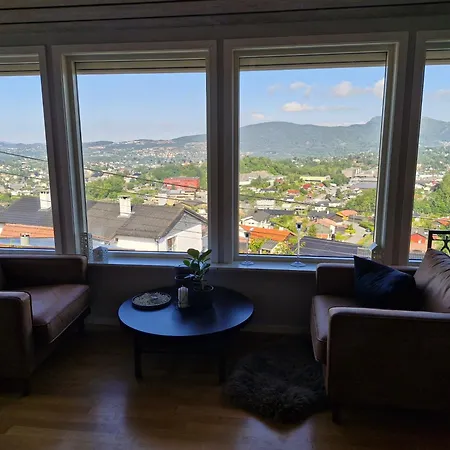 Beautiful Villa With Amazing View In Bergen.-3