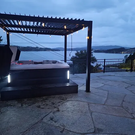 Beautiful Villa With Sea View, 10 Min From Bergen Center-3
