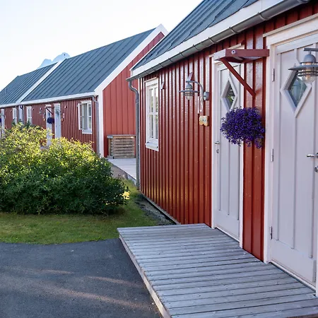 Nyvagar Rorbuhotell - By Classic Norway Hotels-3