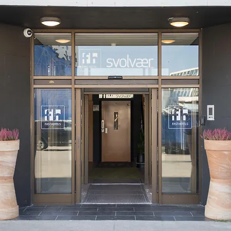Fast Hotel Svolvaer-3