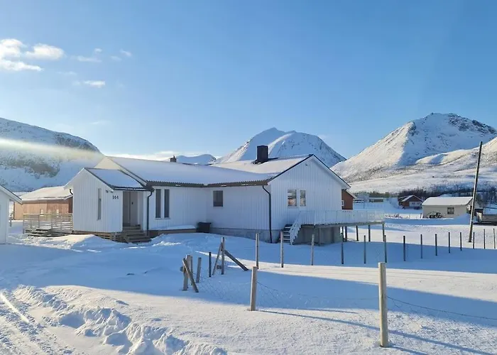 Arctic Lodge Tromvik With Jacuzzi Tromsø