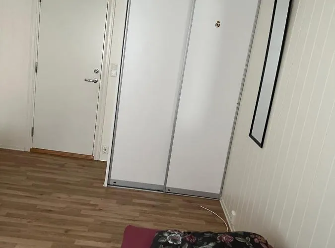 Bedroom In City Centre, No Shower Available Ålesund