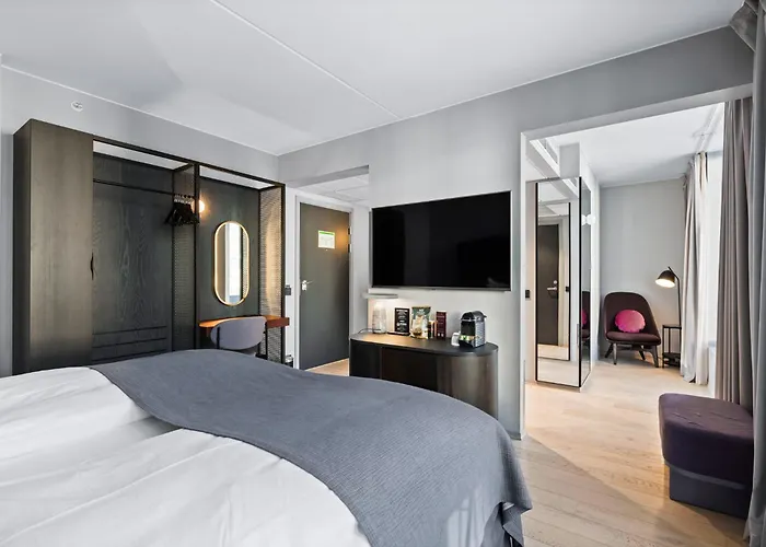 Oslo hotels near The Vigeland Park