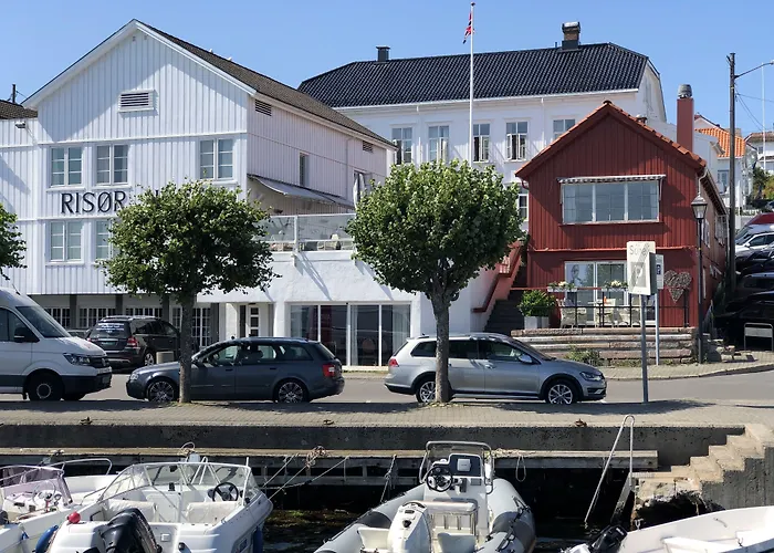 Hotels in Risør