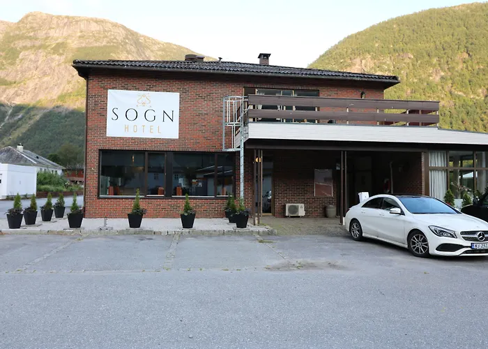 Vadheim Hotels