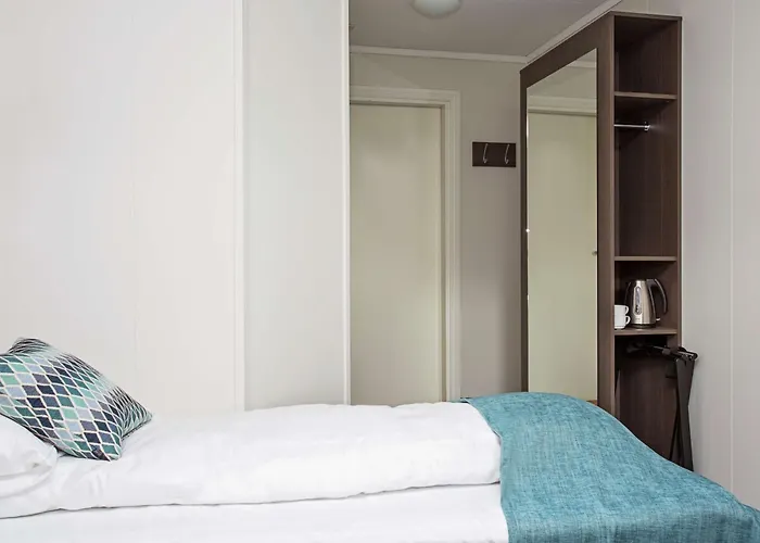 Hotels in Leknes