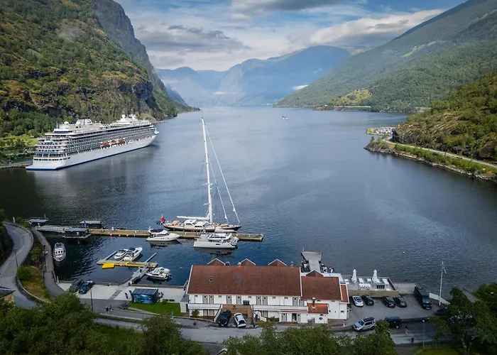 Finse Hotels