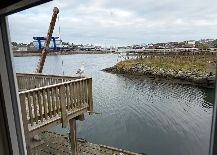 Ballstad Hotels