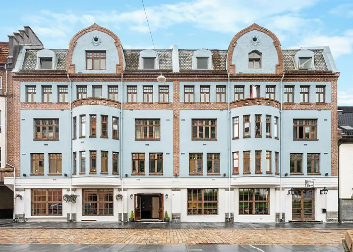 Bergen hotels near Bergenhus Fortress