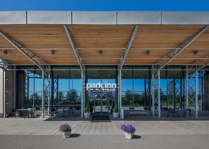 Park Inn By Radisson Oslo Airport Hotel West Garder